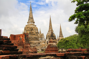 Fototapeta premium Landscape of Ayutthaya historical park in Thailand.