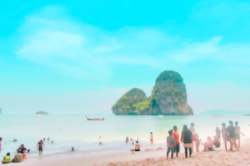 Obraz premium Blurred tourist on the beach : Holiday and summer background concept.