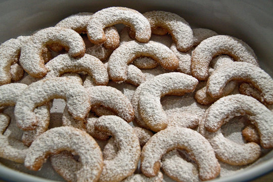 Vanillekipfel Images – Browse 50 Stock Photos, Vectors, and Video ...