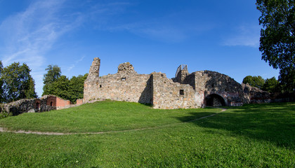 Fototapeta na wymiar Kuusisto Bishop's Castle Ruins