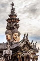 Foto op Plexiglas Sanctuary of Truth is a temple construction in Pattaya, Thailand © victoriavader