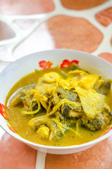 Yellow curry with fish
