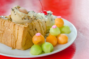Melon toast