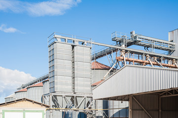 Storage facility cereals, and bio gas production