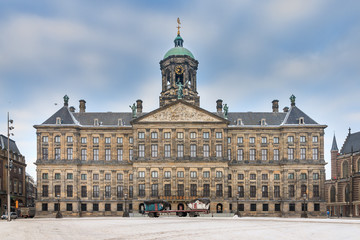 Fototapeta na wymiar Beautiful winter view of the Royal Palace on the dam square in Amsterdam, the Netherlands