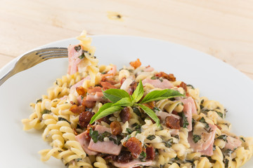 penne pasta with cream sauce