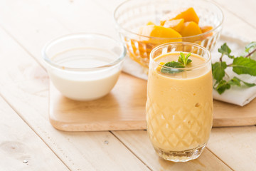 mango smoothie