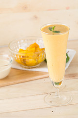 mango smoothie