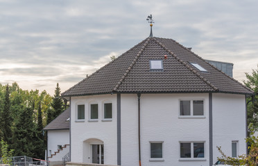 Neubau großräumiges Wohnhaus