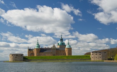 CASTLE OF KALMAR, SWEDEN - MAY 8, 2015: Kalmar Slott (Castle) in Kalmar, Sweden, May, 2015 © raimund14