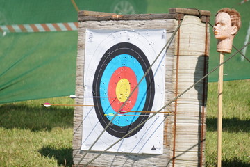 Bogenschiessen bei den Highland Games in Blairgowrie, Schottland
