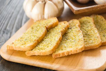 crispy bread garlic