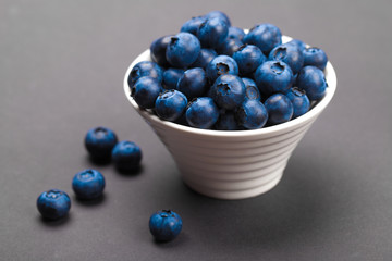 Fresh blueberries in bowl