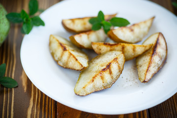 roasted pears