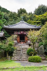 京都　二尊院　九頭竜弁財天堂