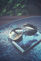 Sun glasses with smart phone