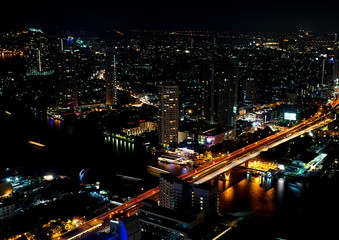 Obraz premium Rush hour in Bangkok, taken from Lebua at State Tower