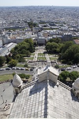 Fototapeta na wymiar Paysage urbain à Paris, vue depuis le Sacré Cœur 
