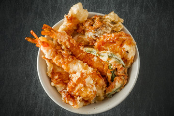 できたてえび天丼　 
