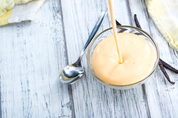 Fesh made Vanilla Sauce