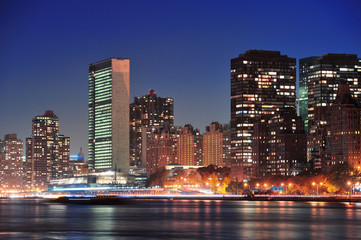 Fototapeta na wymiar UN complex in New York City at night
