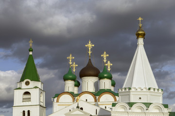 Fototapeta na wymiar Нижний Новгород, Вознесенский Печерский монастырь.