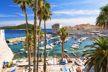 Naklejka premium View on adriatic sea and Dubrovnik in Dalmatia, Croatia