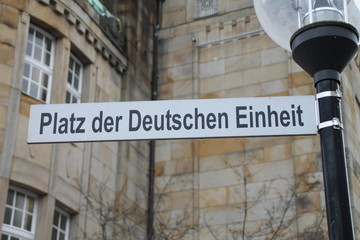 Der Platz der Deutschen Einheit