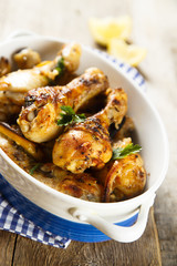 Fried chicken with lemon and parsley