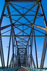 Fotobehang U.S.A. Missouri, St Louis area, Route 66, the old Chain of Roks bridge on the Mississippi river © giumas