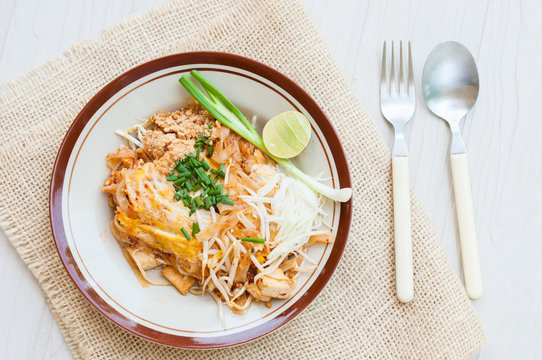Thai style noodles, pad thai, Thailand's national dishes, stir-f