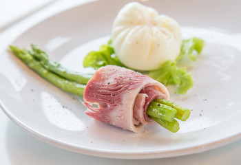 Asparagus wrapped in bacon