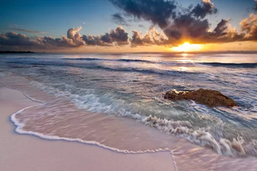 Fototapeten Caribbean Sunrise near Playa del Carmen, Riviera Maya, Mexico © mandritoiu