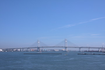 空と海と橋