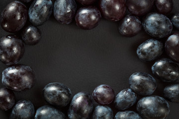 Grains of red grapes
