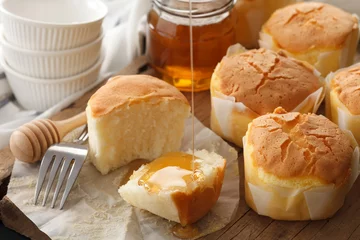 Foto op Plexiglas honey soft cake sweet dessert yummy bakery still life closeup © rukxstockphoto