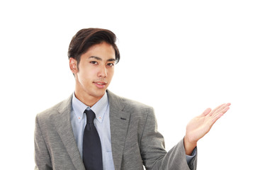 案内するビジネスマン