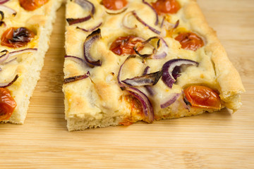 Focaccia with garlic and tomato