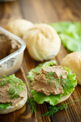 pate with bread