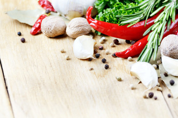 Garlic, nutmeg, rosemary and chili pepper