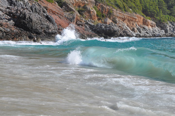 Wysokie fale © mlyngraficzny