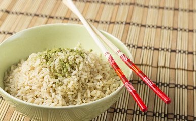 Boiled brown rice with spices