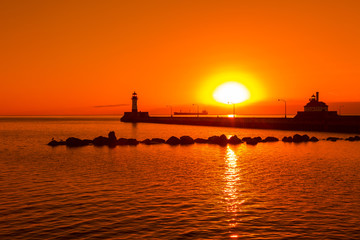 Fototapeta na wymiar Duluth Lighthouses Sunrise