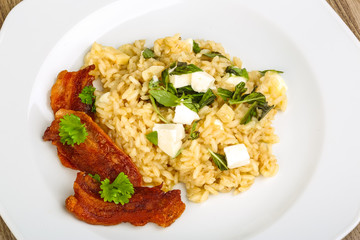 Risotto with mozzarella and bacon