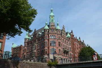 Obraz premium Hafenrathaus Hamburg