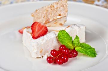 cream berries dessert