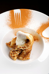 Pancake with cream wine sauce