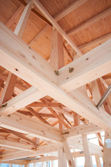 建設中の木造住宅