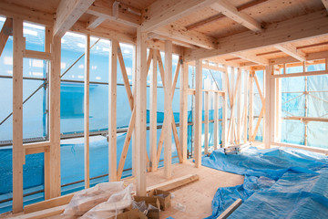 建設中の木造住宅