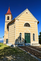 Fototapeta na wymiar Liguria - small church in Crecefieschi, Genova, Italy